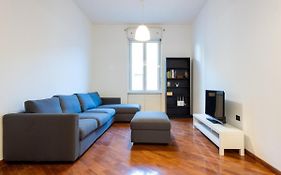 Stylish Brera Apartment